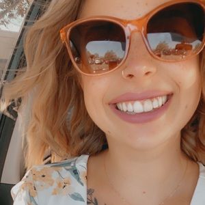 Meet your Posher, Brittney